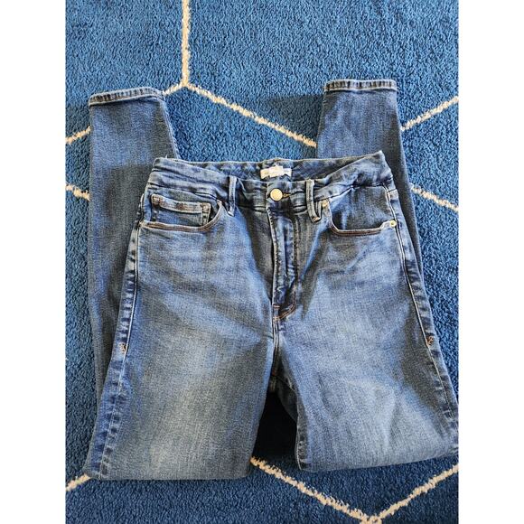 Good American Skinny Straight Dark Wash Jeans 10/30 - Picture 4 of 9